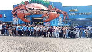 Berita: Kegiatan Tadabbur Alam Siswa-Siswi MTsN 1 Lumajang di Wisata Bahari Lamongan (WBL)